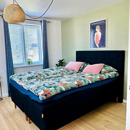 5 Minute Walk To Lego House - 50M2 Cozy Apartment- D Unit Билунд Стая снимка