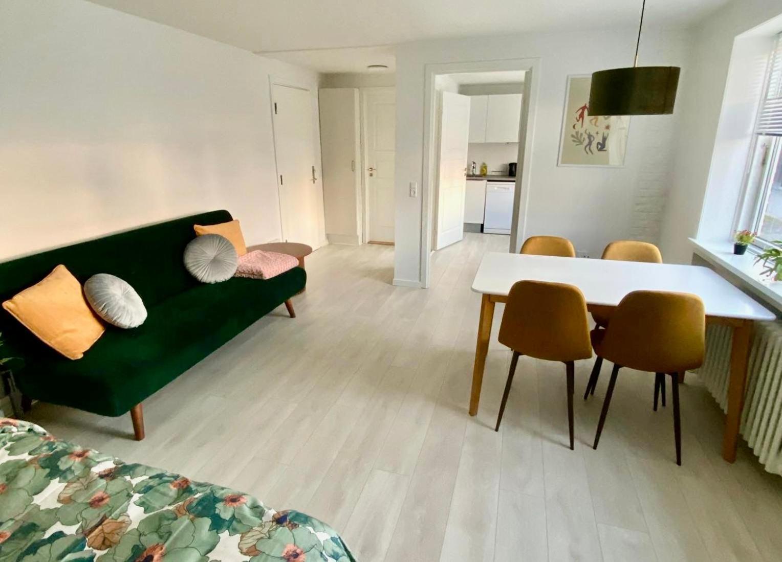 5 Minute Walk To Lego House - 50M2 Cozy Apartment- D Unit Билунд Екстериор снимка